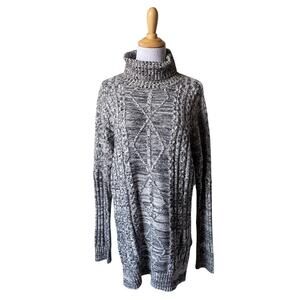 Lumiere Long Gray Chunky Asymmetrical Turtleneck Pullover Sweater- Size Medium